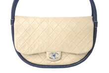 Load image into Gallery viewer, CHANEL シャネル フラフープ バッグ 18番台 ベージュ ブラック ラムスキン 2012年 ココマーク 美品 中古 58043