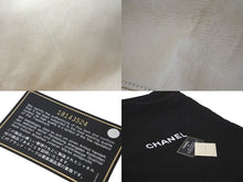 Load image into Gallery viewer, CHANEL シャネル フラフープ バッグ 18番台 ベージュ ブラック ラムスキン 2012年 ココマーク 美品 中古 58043