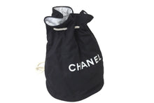 Load image into Gallery viewer, CHANEL シャネル 巾着バッグ キャンバス ビニール ブラック ホワイト ノベルティ 良品 中古 58055