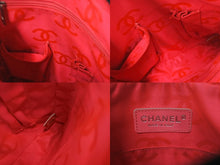 Load image into Gallery viewer, CHANEL シャネル ショルダーバッグ カンボンライン ミディアムポシェット A25178 ブラック シルバー金具 美品 中古 58077