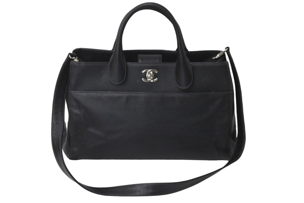 CHANEL シャネル ハンドバッグ エグゼクティブトート キャビアスキン 21番台 ココマーク シルバー金具 2way 美品 中古 58142