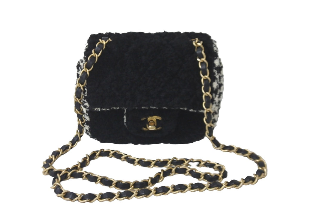 CHANEL シャネル ショルダーバッグ ミニマトラッセ ココマーク 格⼦柄 ムートン ツイード ブラック 30番台 美品 中古 58179