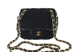 CHANEL シャネル ショルダーバッグ ミニマトラッセ ココマーク 格⼦柄 ムートン ツイード ブラック 30番台 美品 中古 58179