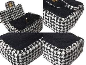 CHANEL シャネル ショルダーバッグ ミニマトラッセ ココマーク 格⼦柄 ムートン ツイード ブラック 30番台 美品 中古 58179