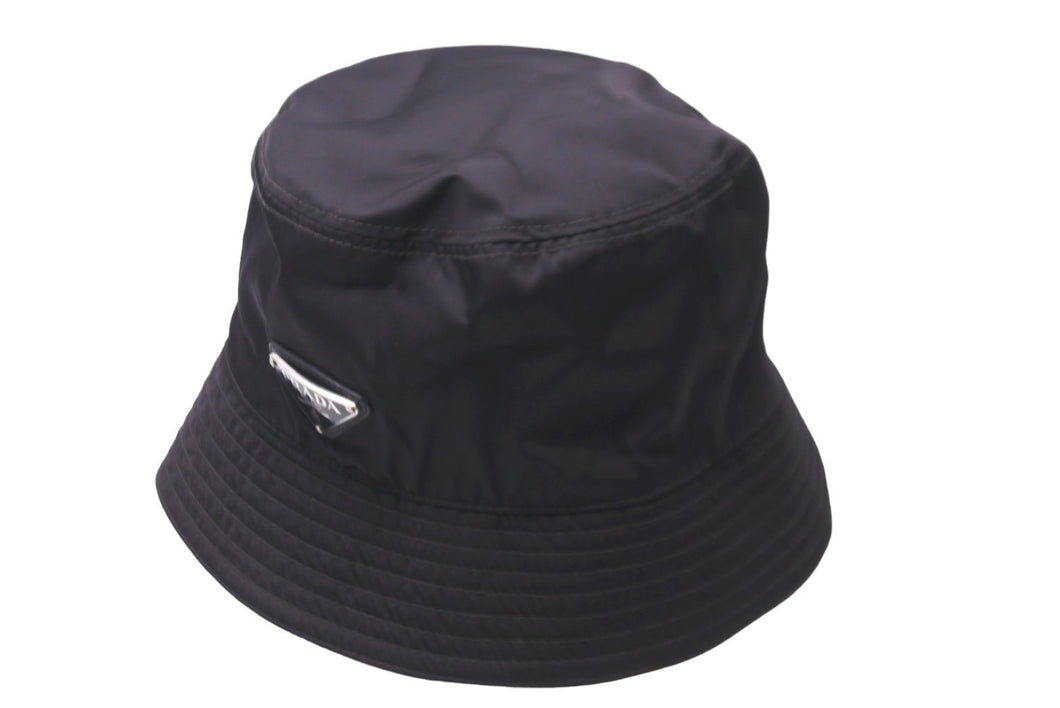 PRADA プラダ バケットハット 帽子 ブラック ナイロン 三角ロゴ