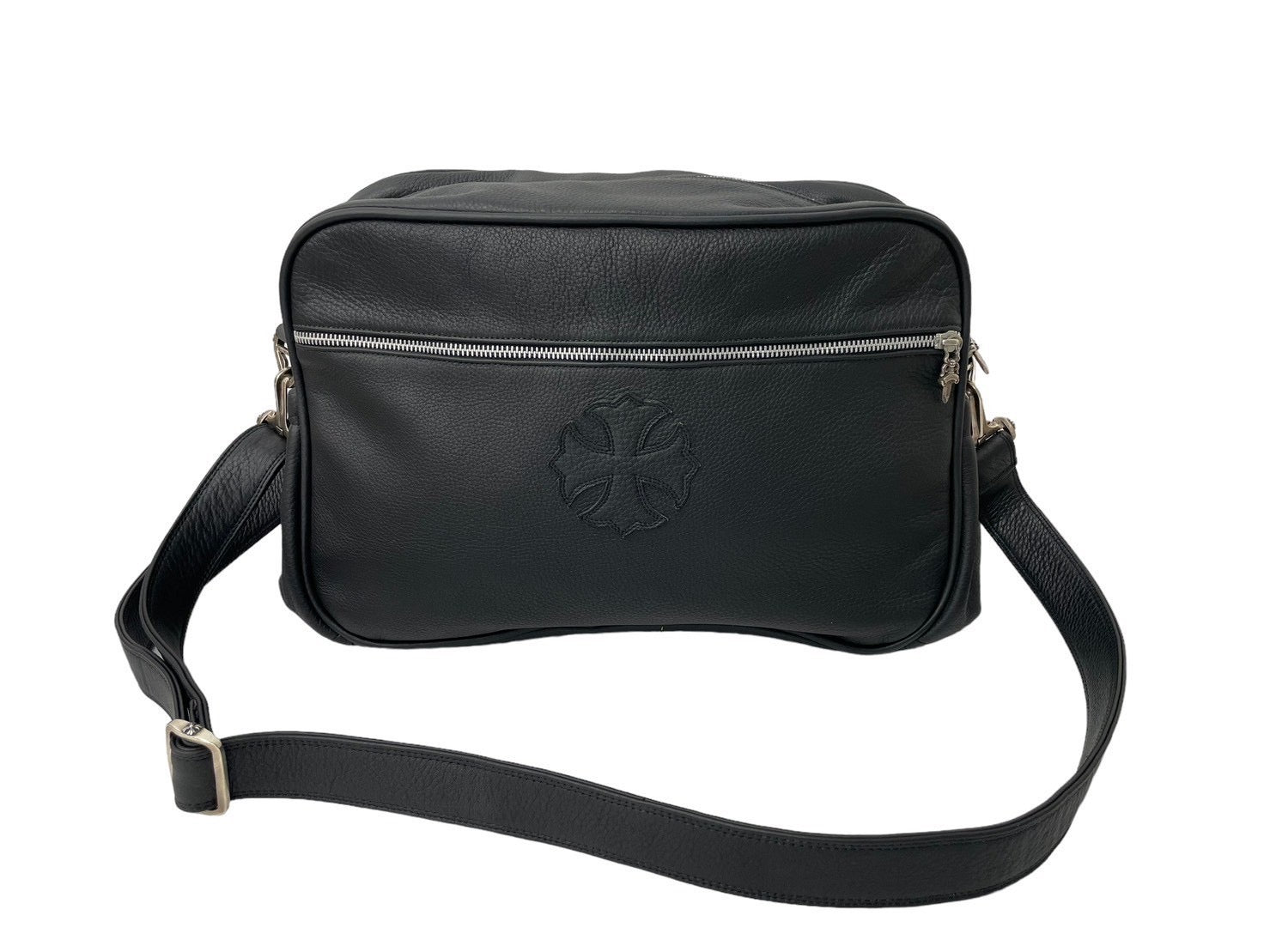 極美品 CHROME HEARTS クロムハーツ ショルダーバッグ DIAPER 極美品 CHROME HEARTS クロムハーツ ショルダーバッグ DIAPER
