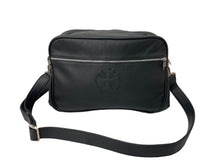 Load image into Gallery viewer, 極美品 CHROME HEARTS クロムハーツ ショルダーバッグ DIAPER BAG ダイパーバッグ ダガー クロスパッチ シルバー925 中古 58241