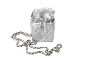 極美品 CHANEL シャネル ショルダーバッグ チェーンショルダー ラムスキン マトラッセ 31番台 メタリックシルバー 中古 58294