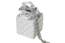 Load image into Gallery viewer, 極美品 CHANEL シャネル ショルダーバッグ チェーンショルダー ラムスキン マトラッセ 31番台 メタリックシルバー 中古 58294