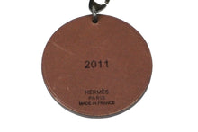 Load image into Gallery viewer, HERMES エルメス キーホルダー・キーチャーム ウサギ ヴィンテージ 2011年 レザー モカブラウン シルバー金具 13g 良品 中古 58323