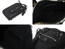 Load image into Gallery viewer, BALENCIAGA バレンシアガ ル カゴール ショルダーバッグ ブラック 719065210kr1000 シルバー金具 現行 美品 中古 58334