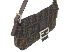 FENDI フェンディ ハンドバッグ アクセサリー ポーチ ズ柄ッカ マンマバケット ブラウン シルバー 美品 中古 58392 
