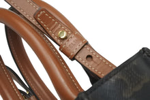 Load image into Gallery viewer, CELINE セリーヌ ショルダーバッグ ミニ バーティカルカバ 194372BZK.04LU ゴールド金具 美品 中古 58412
