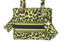 Load image into Gallery viewer, 極美品 Christian Dior クリスチャンディオール ハンドバッグ レディ D-ライト ミディアム M0565ORHM ゴールド金具 中古 58418
