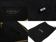Load image into Gallery viewer, 極美品 CHANEL シャネル 月見型 ワンショルダーバッグ ポーチ キャビアスキン 9番台 ブラック 中古 58429