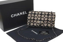 Load image into Gallery viewer, 極美品 CHANEL シャネル チェーンショルダーバッグ マトラッセ 6番台 ココマーク クローバー ブラック ベージュ 中古 58437