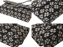 Load image into Gallery viewer, 極美品 CHANEL シャネル チェーンショルダーバッグ マトラッセ 6番台 ココマーク クローバー ブラック ベージュ 中古 58437