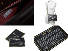 Load image into Gallery viewer, CHANEL シャネル ショルダーバッグ チェーンショルダー マトラッセ プッシュロック ラムスキン 3番台 ゴールド金具 美品 中古 58443