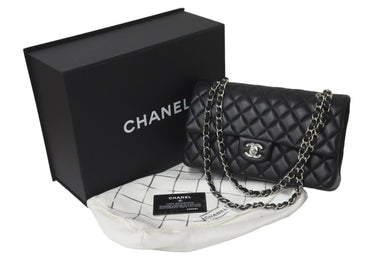 極美品 CHANEL マトラッセWフラップチェーンショルダー 19番台 25cm ショルダーバッグ ブラック×シルバー金具 ラムスキン 中古 58447