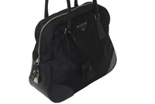 Load image into Gallery viewer, PRADA プラダ ハンドバッグ ブラック 三角プレート B10767 ナイロン レザー シルバー金具 美品 中古 58450