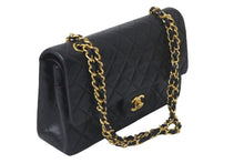 Load image into Gallery viewer, CHANEL シャネル マトラッセ 25 ショルダーバッグ ダブルフラップ 1番台 ラムスキン ブラック ゴールド 美品 中古 58464