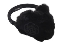 Load image into Gallery viewer, 極美品 CHANEL シャネル ココマーク カメリア イヤーマフ A54573 ブラック ロゴ ファー 耳当て 小物 中古 58468