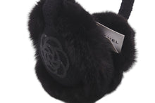 Load image into Gallery viewer, 極美品 CHANEL シャネル ココマーク カメリア イヤーマフ A54573 ブラック ロゴ ファー 耳当て 小物 中古 58468