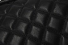 Load image into Gallery viewer, CHANEL シャネル マトラッセ がま口 クラッチバッグ ポーチ 13番台 ブラック ラムスキン シルバー金具 美品 中古 58470