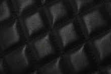 Load image into Gallery viewer, CHANEL シャネル マトラッセ がま口 クラッチバッグ ポーチ 13番台 ブラック ラムスキン シルバー金具 美品 中古 58470
