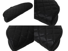 Load image into Gallery viewer, CHANEL シャネル マトラッセ がま口 クラッチバッグ ポーチ 13番台 ブラック ラムスキン シルバー金具 美品 中古 58470
