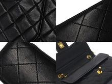 Load image into Gallery viewer, CHANEL シャネル ショルダーバッグ マトラッセ23 2番台 ラムスキン Wフラップ ブラック ゴールド金具 美品 中古 58477