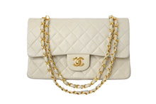 Load image into Gallery viewer, CHANEL シャネル マトラッセ 25cm Wフラップチェーン ショルダーバッグ ベージュ 4番台 ココマーク ラムスキン 美品 中古 58479