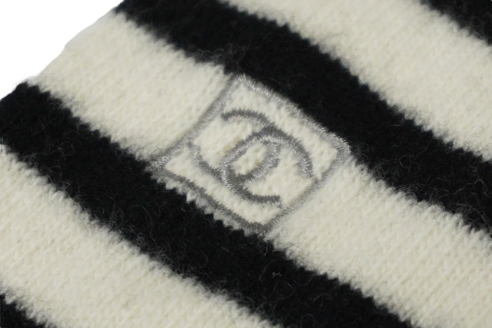CHANEL シャネル ボーダー ロング ソックス ブラック ホワイト ココ CHANEL シャネル ボーダー ロング ソックス ブラック ホワイト ココ