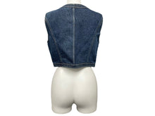 Load image into Gallery viewer, CHANEL シャネル デニムベスト クロップド ココマークボタン P06833V04732 インディゴ シルバー サイズ40 美品 中古 58487