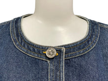 Load image into Gallery viewer, CHANEL シャネル デニムベスト クロップド ココマークボタン P06833V04732 インディゴ シルバー サイズ40 美品 中古 58487