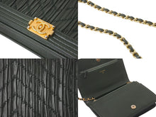 Load image into Gallery viewer, CHANEL シャネル チェーンウォレットショルダーバッグ シェブロン Vステッチ ギャザー加⼯ 25番台 カーフ カーキ 良品 中古 58493