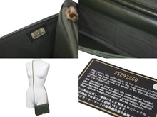 Load image into Gallery viewer, CHANEL シャネル チェーンウォレットショルダーバッグ シェブロン Vステッチ ギャザー加⼯ 25番台 カーフ カーキ 良品 中古 58493