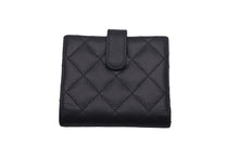 Load image into Gallery viewer, CHANEL シャネル ココマーク 二つ折り財布 21番台 キャビアスキン ブラック ワインレッド ゴールド金具 良品 中古 58502