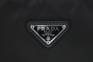 極美品 PRADA プラダショルダーバッグ ミニバッグ Re-Edition 2000 Re-Nylon 三角ロゴプレート ファブリック ブラック 中古 58522 