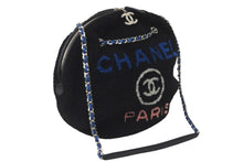 Load image into Gallery viewer, CHANEL シャネル チェーンショルダーバッグ ドーヴィル 26番台 A57972 ムートン レザー ブラック シルバー金具 58525