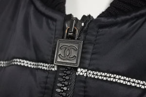 CHANEL シャネル ナイロンジャケット スポーツライン P29238V19623 06A ネイビー グレー ブラック金具 サイズ38 美品 中古 58533