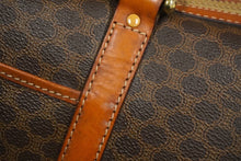 Load image into Gallery viewer, CELINE セリーヌ ボストンバッグ 35CM マカダム柄 ブラウン PVC レザー M08 ゴールド金具 良品 中古 58551