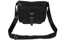 Load image into Gallery viewer, PRADA プラダ クロスショルダーバッグ BT8994 三角ロゴプレート ナイロン ブラック シルバー金具 良品 中古 58552