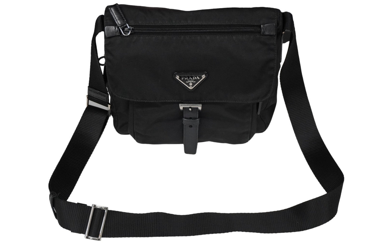 美品 PRADA プラダ 三角ロゴ ナイロン ショルダーバック ブラック 美品〜良品】 PRADA プラダ ショルダーバッグ 三角ロゴ ナイロン