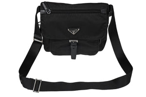 PRADA プラダ クロスショルダーバッグ BT8994 三角ロゴプレート ナイロン ブラック シルバー金具 良品 中古 58552