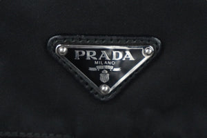 PRADA プラダ クロスショルダーバッグ BT8994 三角ロゴプレート ナイロン ブラック シルバー金具 良品 中古 58552