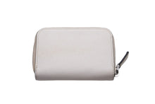 Load image into Gallery viewer, PRADA プラダ コインケース 小銭入れ カードケース 2MM003 三角ロゴプレート 2MM003 牛革 ホワイト シルバー金具 良品 中古 58564