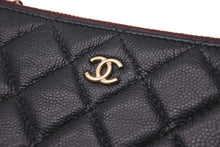 Load image into Gallery viewer, CHANEL シャネル ポーチ コインケース カードケース マトラッセ キャビアスキン 30番台 ゴールド金具 美品 中古 58608