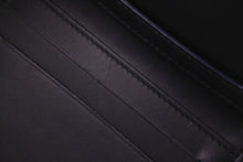 Load image into Gallery viewer, CHANEL シャネル カードケース パスケース キャビアスキン 22番台 ココマーク ネイビー 美品 中古 58609