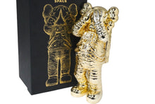 Load image into Gallery viewer, 極美品 KAWS カウズ フィギュア Holiday Space ホリデー スペース GOLD ゴールド 中古 58630